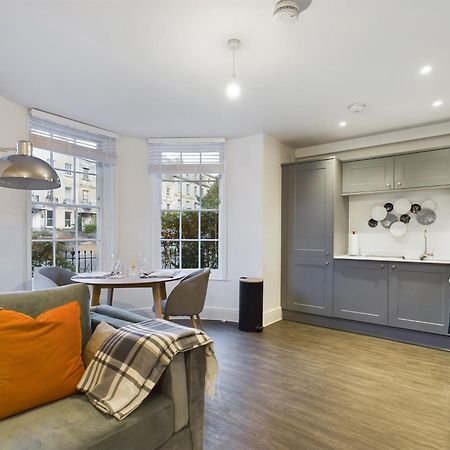 The Grove King Bed Wi-Fi Ev Charger Apartment Cheltenham Luaran gambar