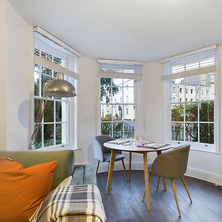 The Grove King Bed Wi-Fi Ev Charger Apartment Cheltenham Luaran gambar